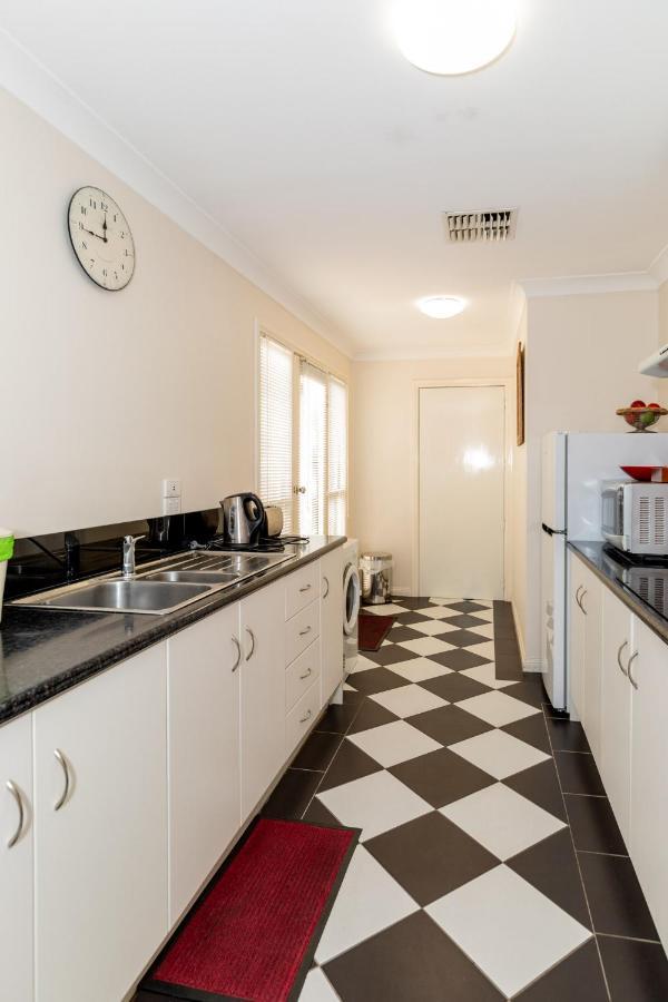 94Best Apartments Wagga Wagga Exterior photo